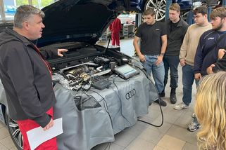 Mladí nechtějí opravovat auta, přitom jde o zlatý obor. Motivační projekty chtějí přilákat mechaniky - Garáž.cz